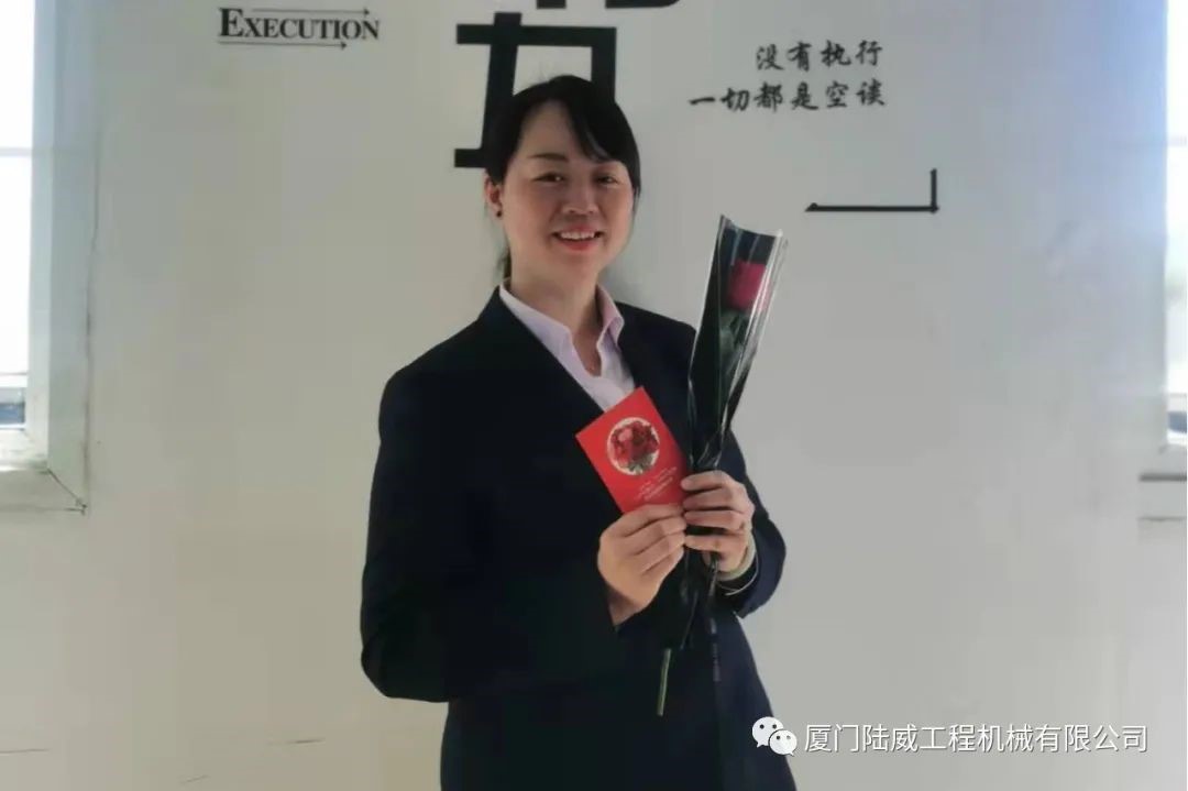 三八女王节│ 专心守护每个闪闪发光的“她”_赢天堂