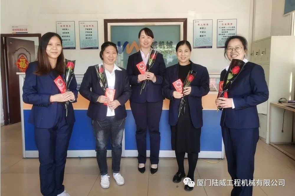 三八女王节│ 专心守护每个闪闪发光的“她”_赢天堂
